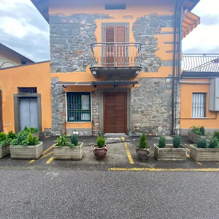 Macloud Pub B&B Sarnico Exterior photo