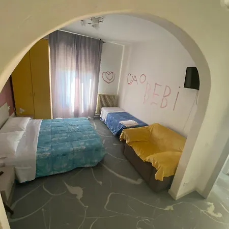 Macloud Pub B&B Sarnico Exterior photo